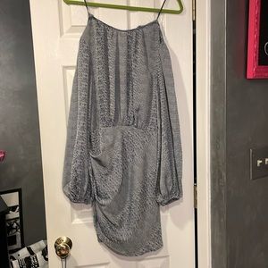 Loose longsleeve knee length dress snakeskin pattern